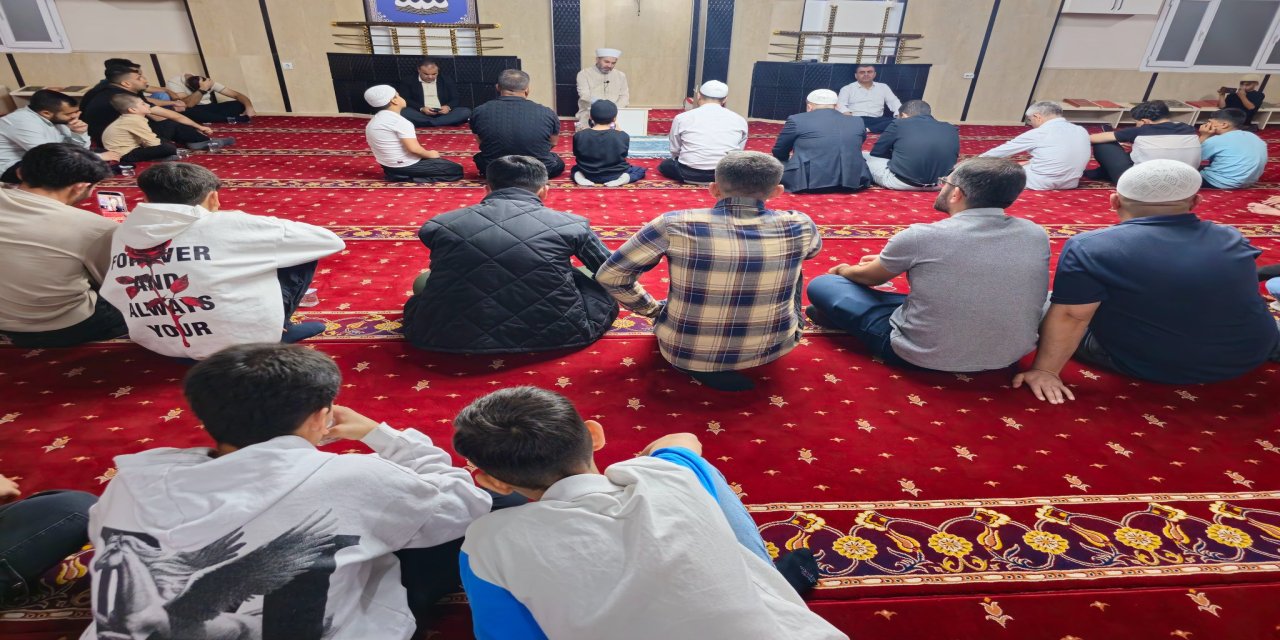 Silopi’de Gençler Camiyi Doldurdu: "Ailece Camide Buluşuyoruz" Coşkusu