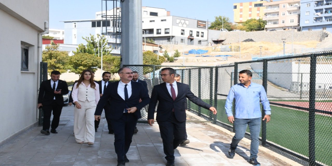 Şırnak’a 1500 Kişilik Dev Spor Salonu Geliyor: İnşaatlar Denetlendi