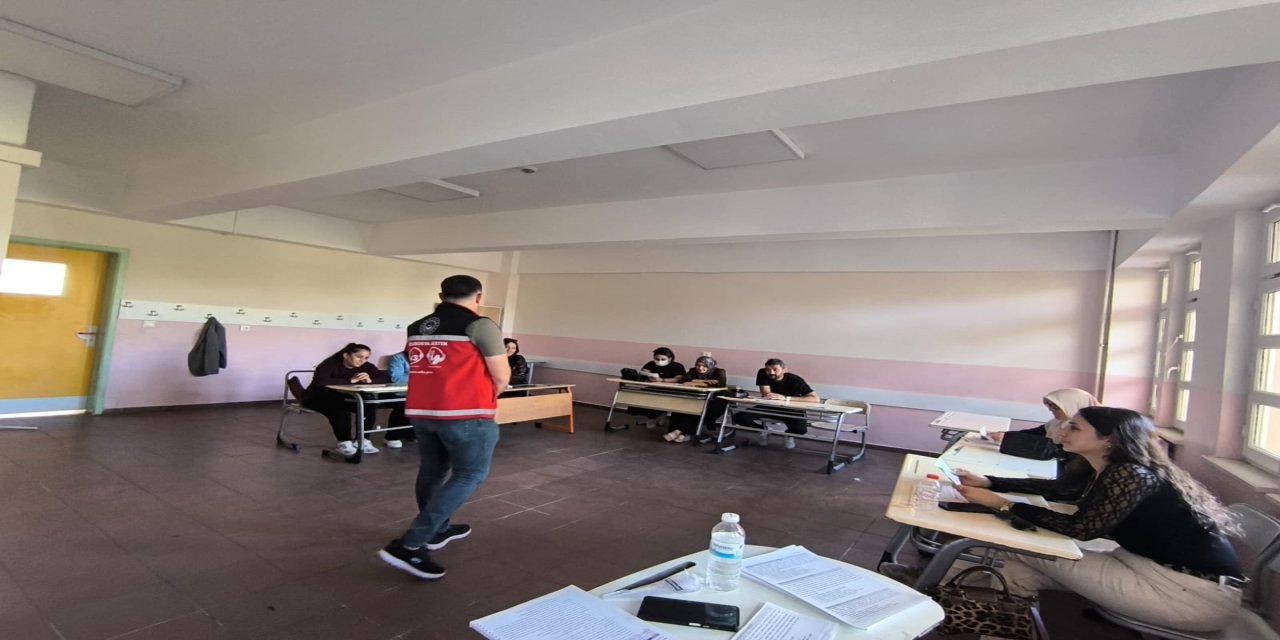 Şırnak'ta Aile Eğitim Programı ile "Ergenliğe Gelişim" Anlatıldı