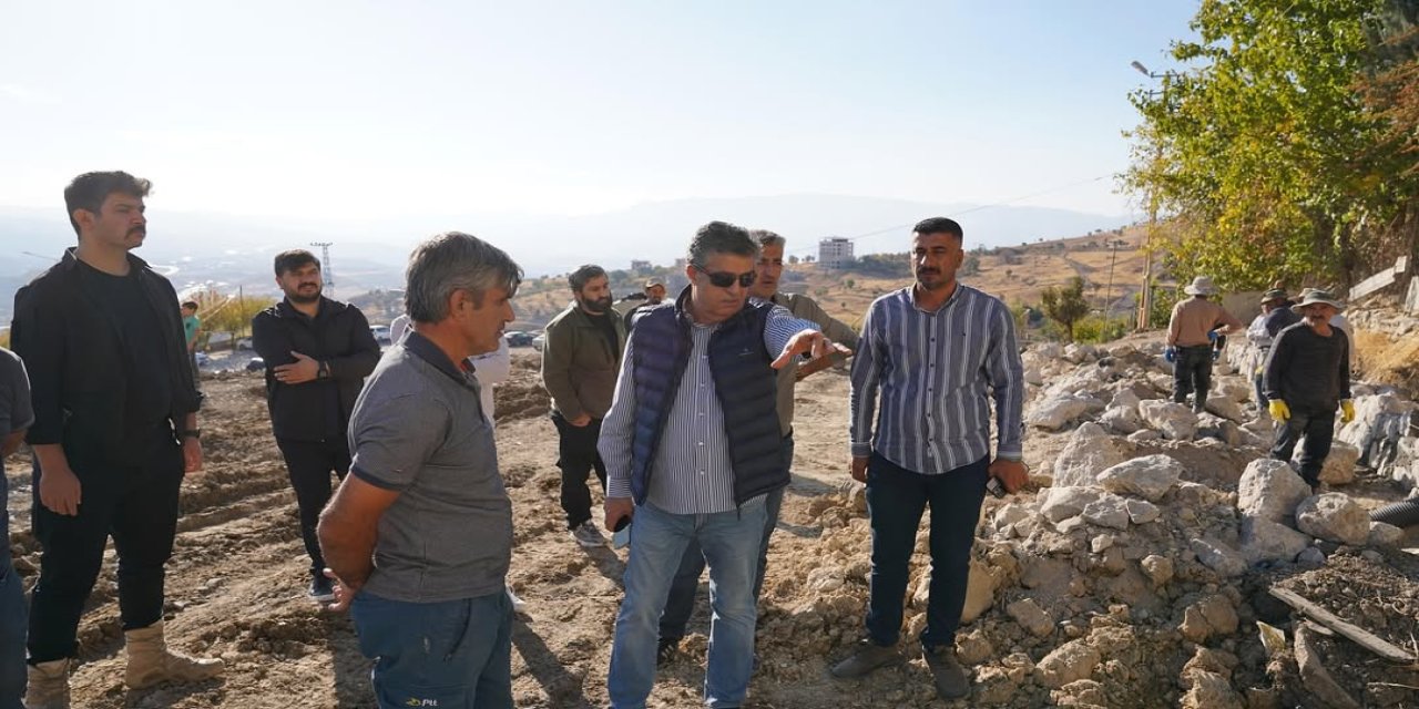 Şırnak’ta Başkan Yarka Sahada: Yol, Kaldırım ve Kentsel Dönüşüm Çalışmalarını İnceledi