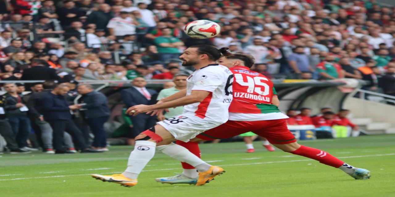 Karşıyaka Son Anda Güldü: Kritik Maçta Üç Puan Tek Golle Geldi!