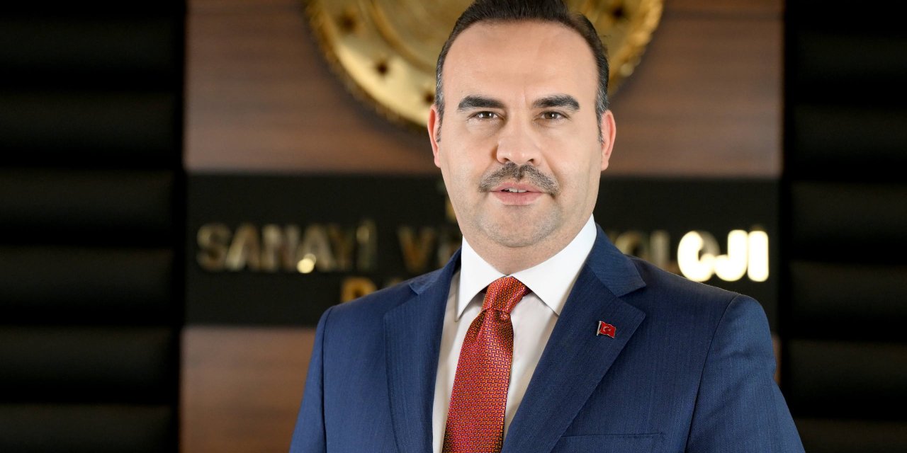 Bakan Kacır: "191 OSB'de 21,7 milyon metrekarelik bin 927 yatırım yeri için 5 bin 318 sanayicimiz başvuru yaptı"