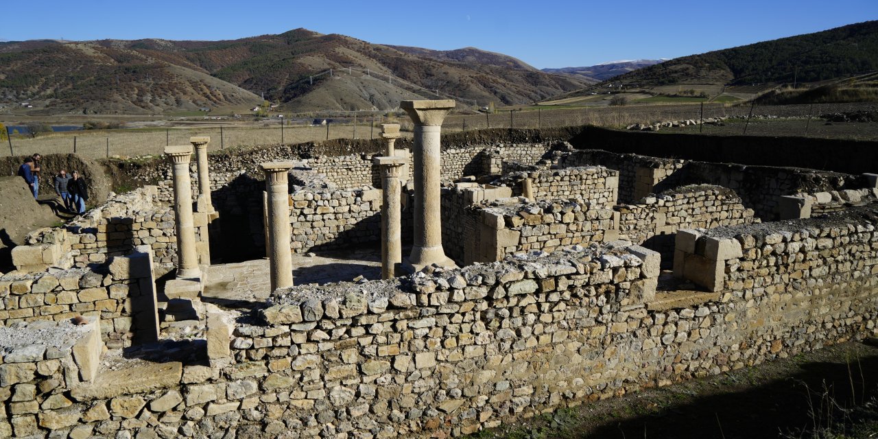 Satala Antik Kenti'nde Afrodit'ten 150 yıl sonra ikinci büst bulundu