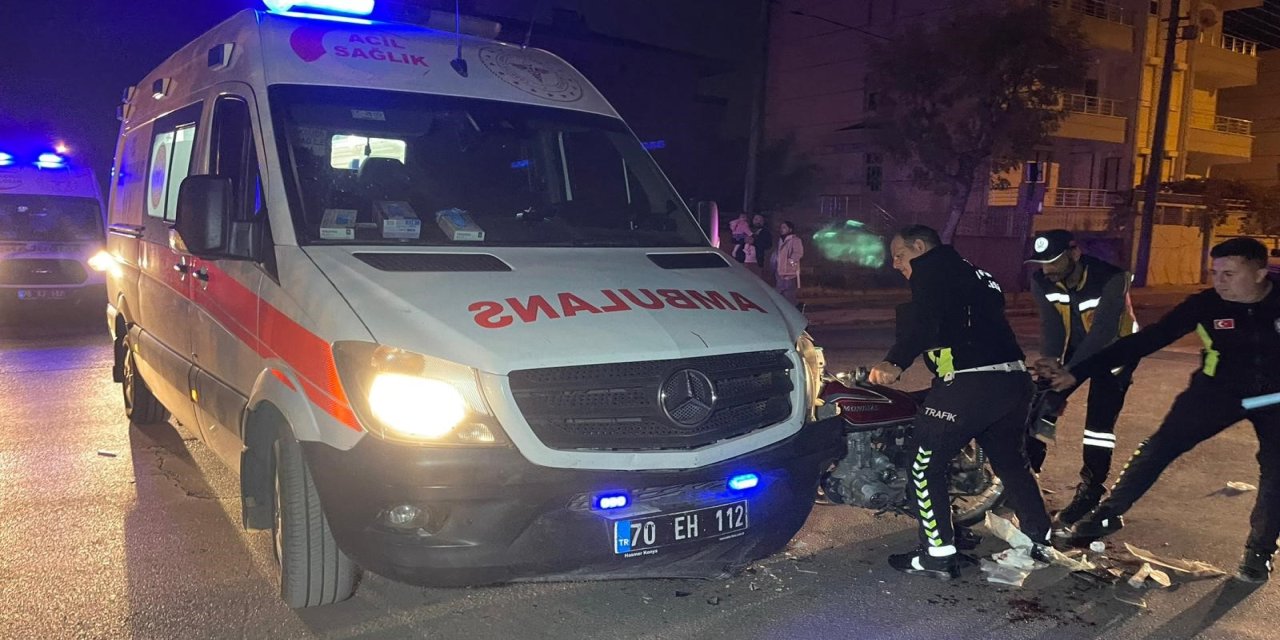 Ambulansa Ok Gibi Saplandı: Motosiklet Sürücüsü Hastanelik Oldu!