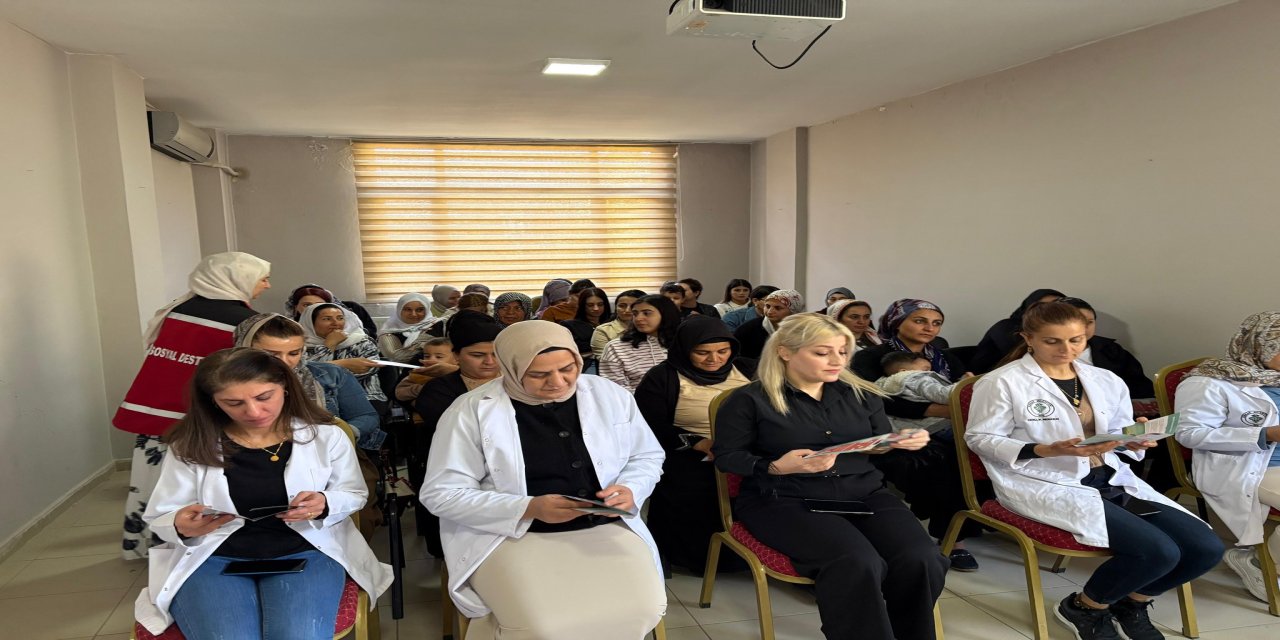 Şırnak'ta Koruyucu Aile ve Evlat Edinme Hizmetleri Tanıtıldı