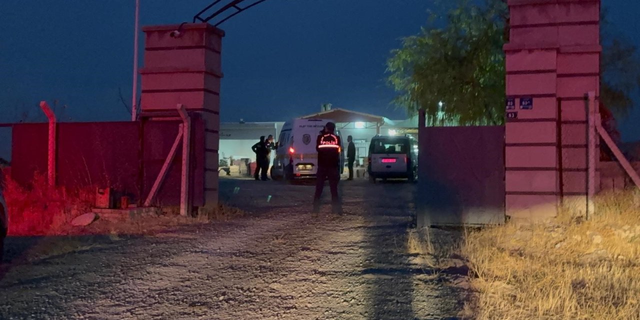 Miras için Amcasını ve 3 kişiyi bıçakladı