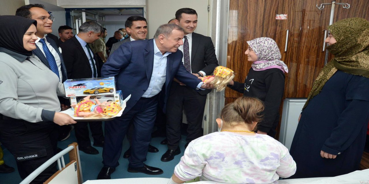 Mardin'de hastanede tedavi gören çocuklara etkinlik düzenlendi