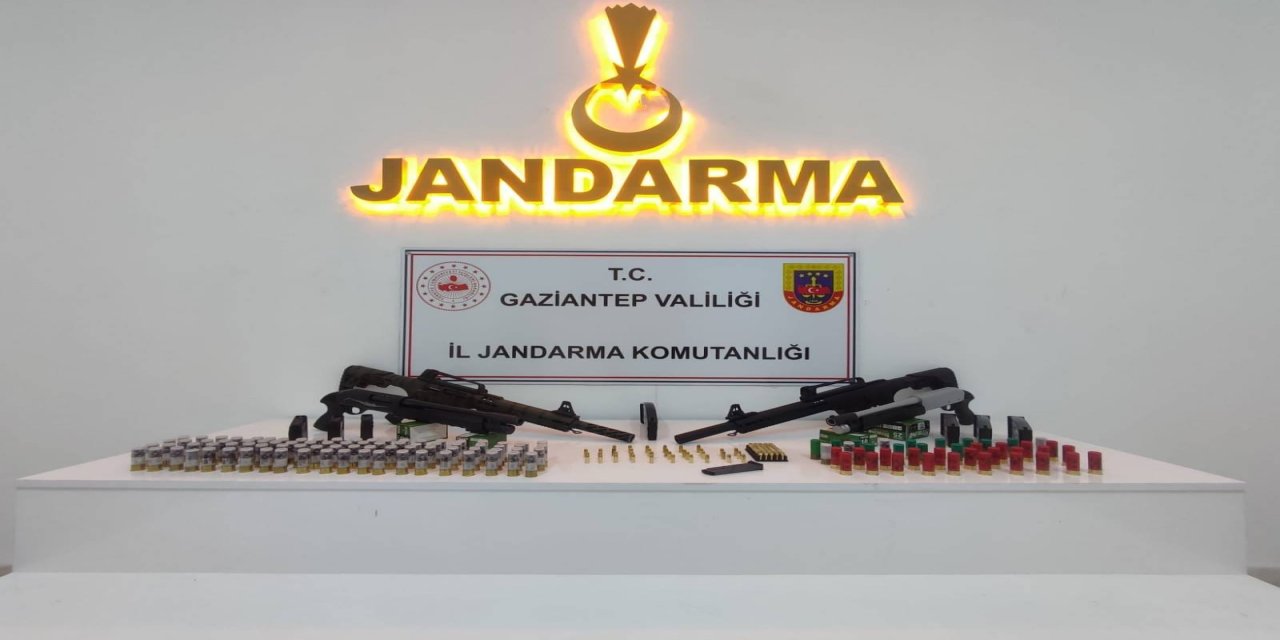 Jandarma Huzur İçin Çalışıyor: 29 Silah ve Yüzlerce Fişek Ele Geçti, 2 Tutuklama!