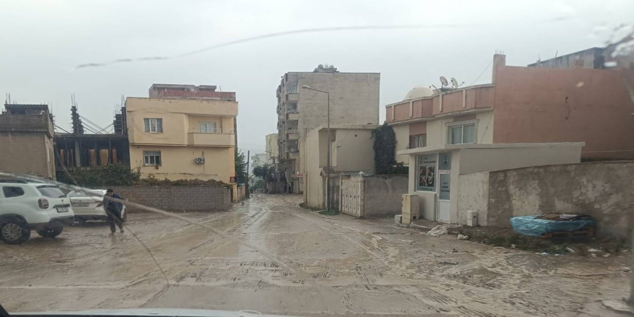 HÜDA PAR Cizre İlçe Başkanı: “Cizre halkı hizmet beklerken çileye mahkûm edildi”