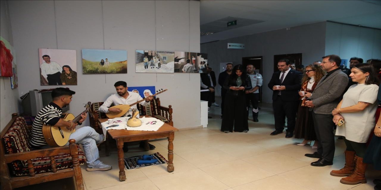 Şırnak Üniversitesi'nden Sanat Şöleni: "Başka Bir Sergi" Açıldı!