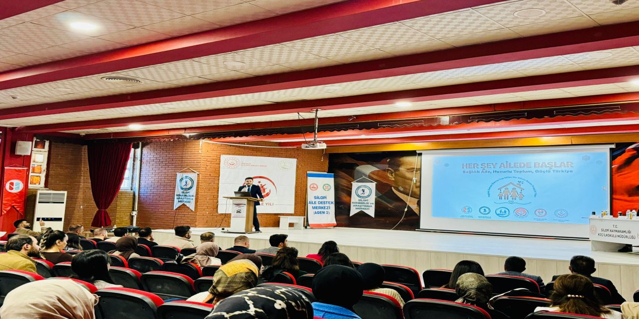 “Her Şey Ailede Başlar” Konferansı Silopi’de gerçekleştirildi
