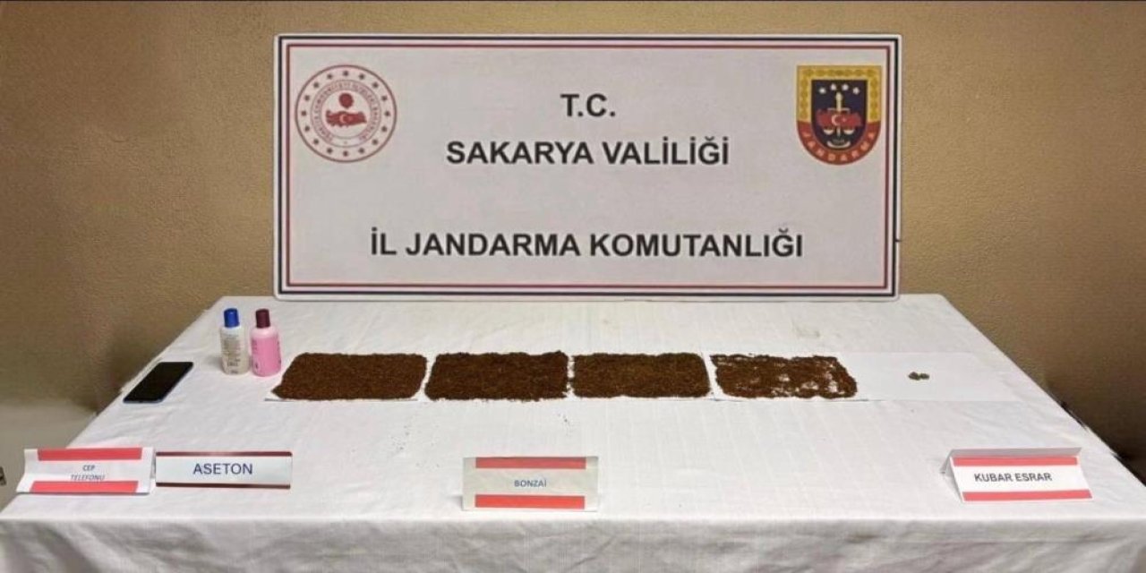 Jandarma uyuşturucuya geçit vermiyor: 1 tutuklama