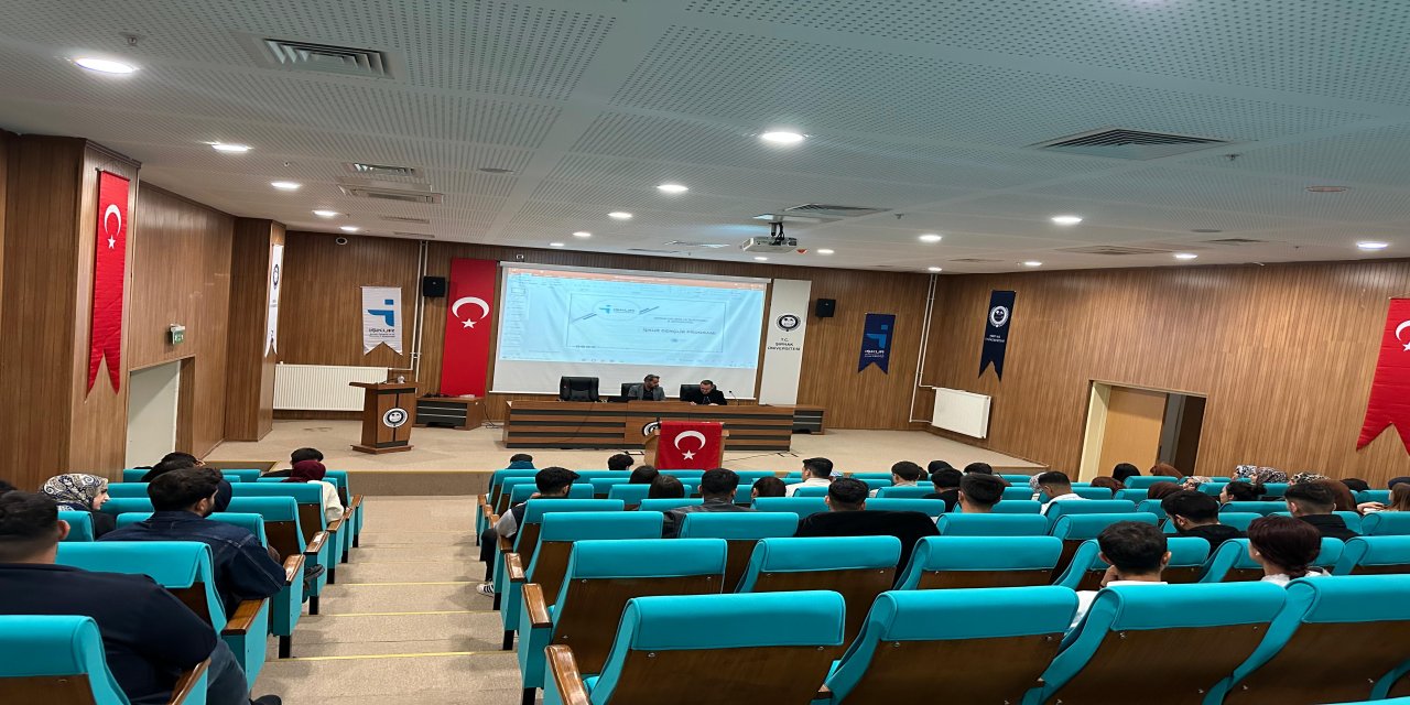 Şırnak'ta Öğrencilere ve idari personellere İŞKUR’dan Kariyer Bilgilendirmesi