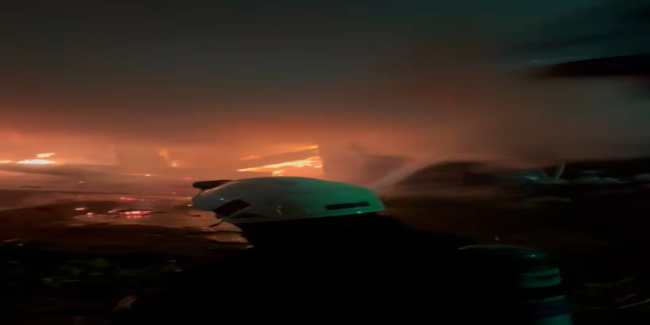 Rize’de 3 katlı binanın kömürlüğünde yangın paniği