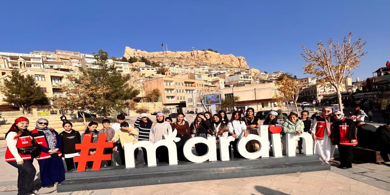 Şırnak'taki Çocuklar Mardin'in Tarihi Dokusunu Keşfetti