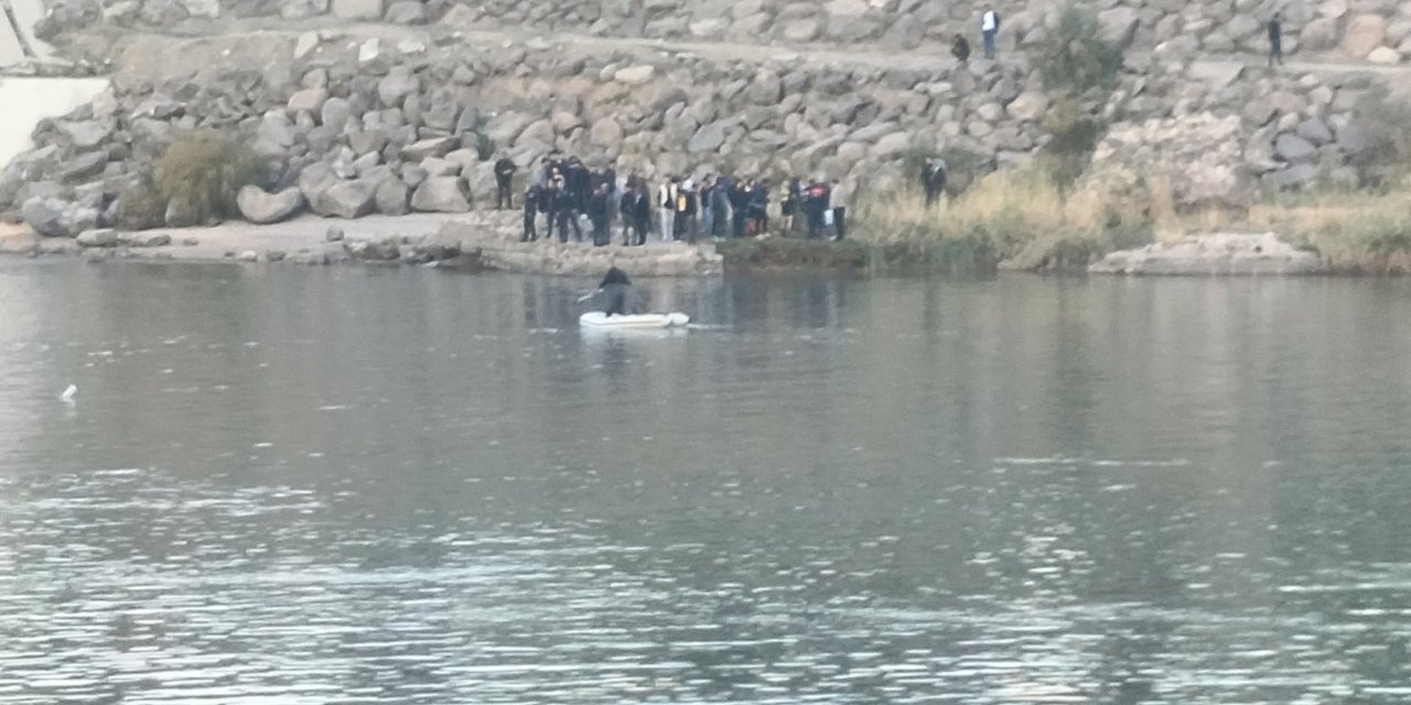 Cizre'de bir kişi Dicle nehrine düştü ekipler seferber oldu