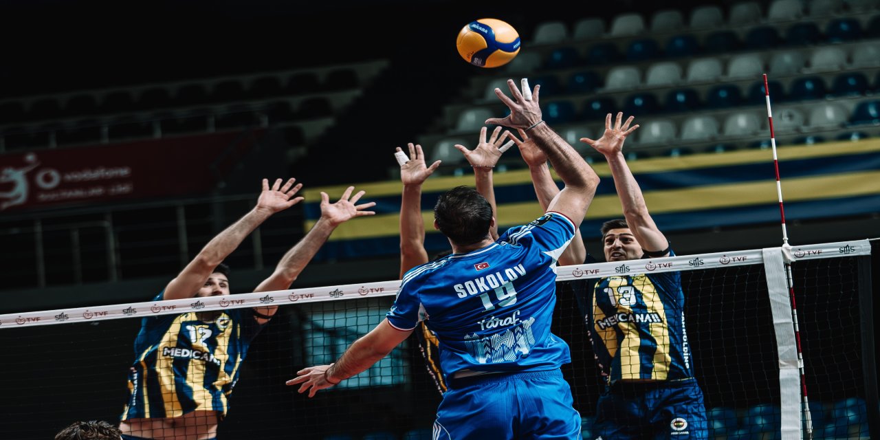 Efeler Ligi: Fenerbahçe Medicana: 0 - Halkbank: 3