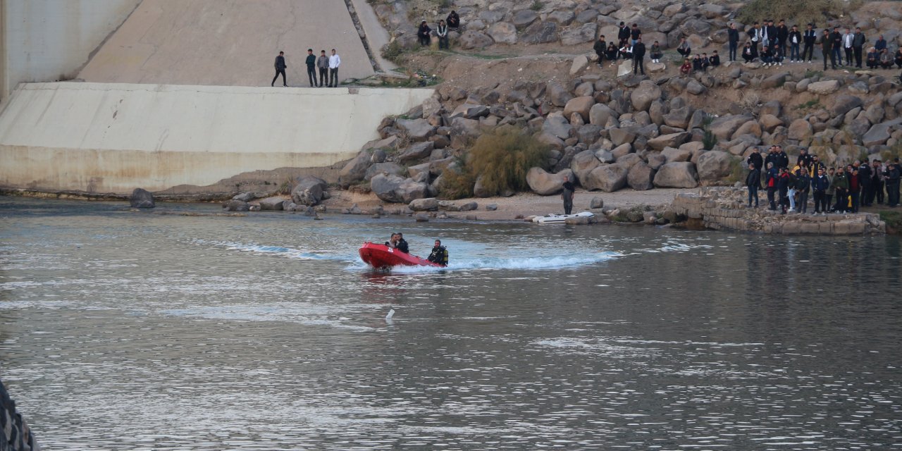 Cizre'de Dicle Nehrinde kaybolan çocuğun cansız bedenine ulaşıldı