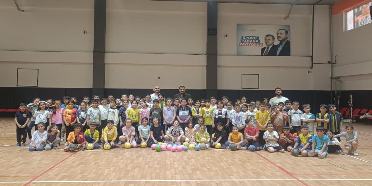 Şırnak GSB, Geleceğin Hentbolcularını Yetiştiriyor