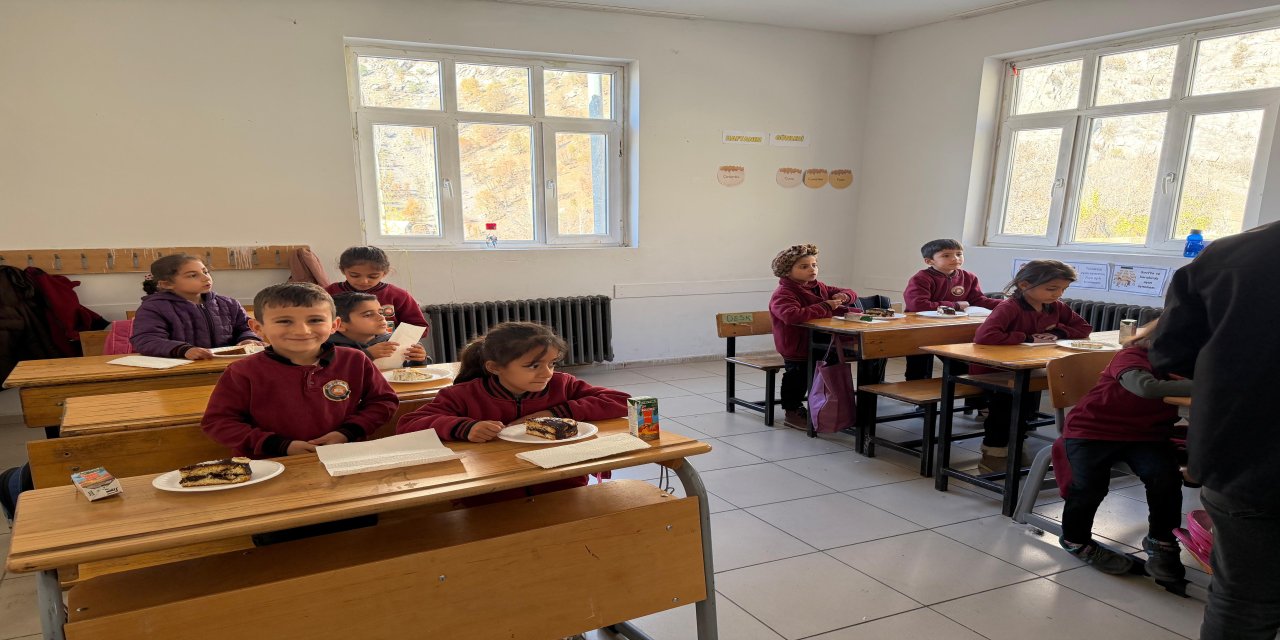 Şırnak'ta Polis Memurundan İki İlçeye Çifte İyilik Desteği