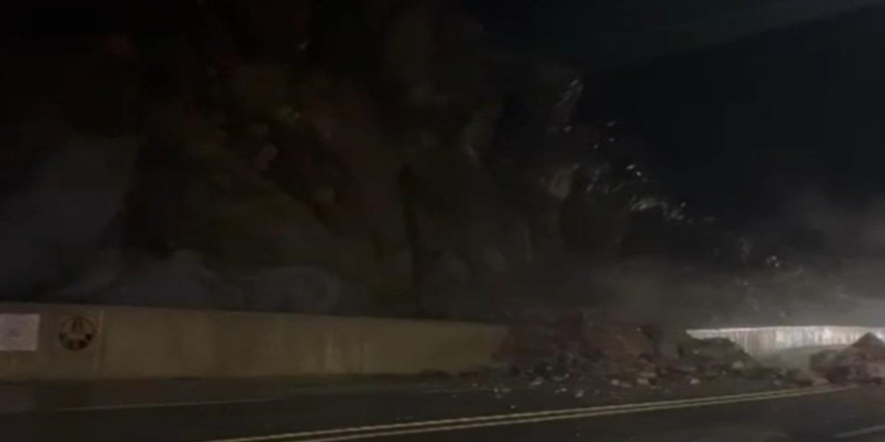 Hakkari-Van yolunda heyelan