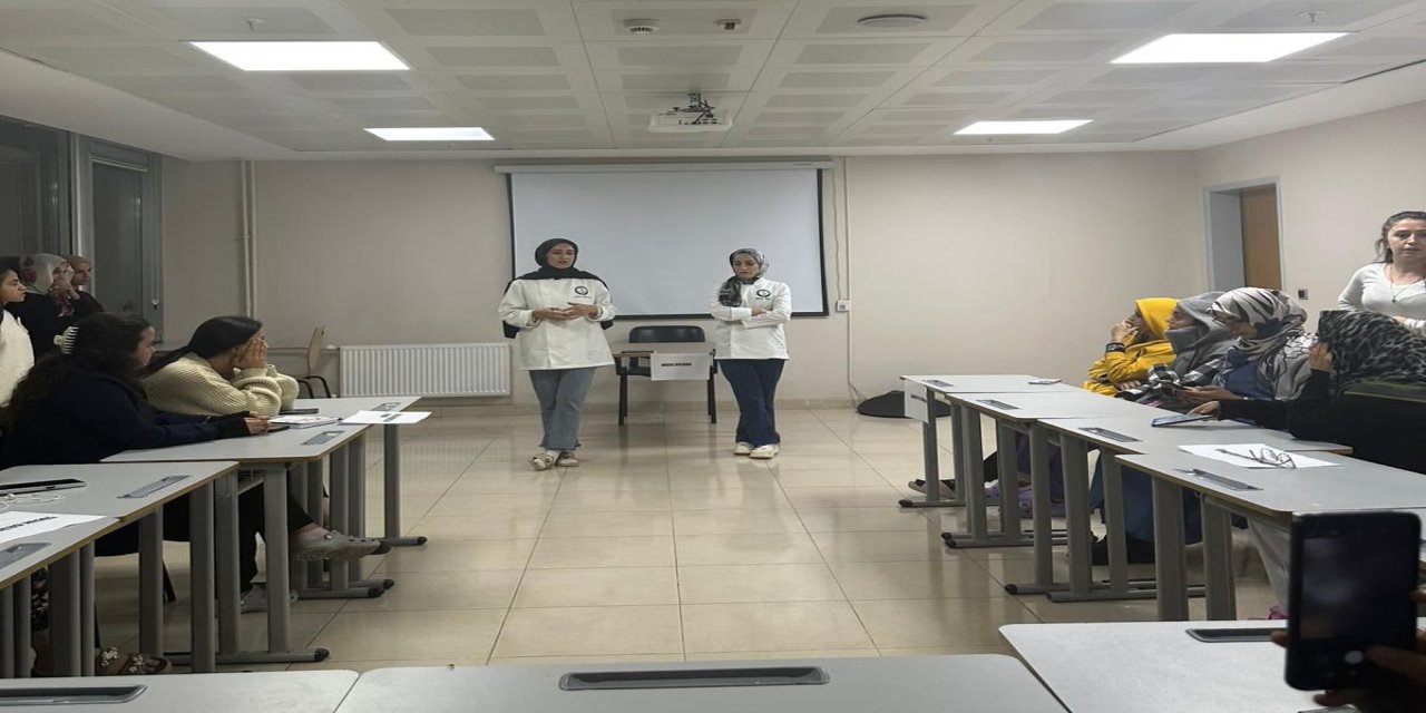 Şırnak’ta Pusula Projesi Gençlerin Geleceğine Yön Veriyor