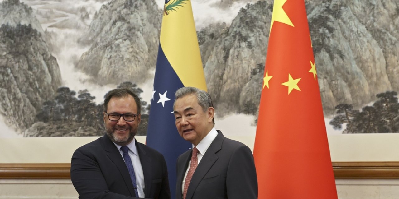 Çin’den Venezuela’ya destek