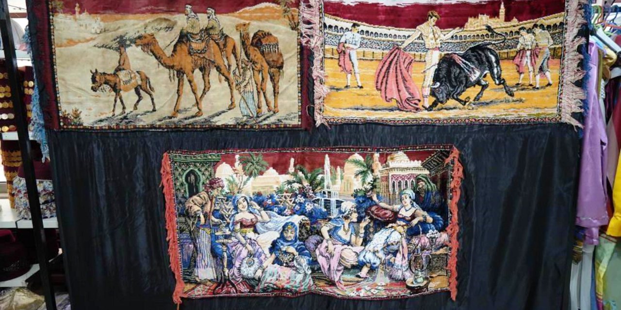 Buram Buram Tarih Kokan Koleksiyon: Dünya halıları bu koleksiyonda