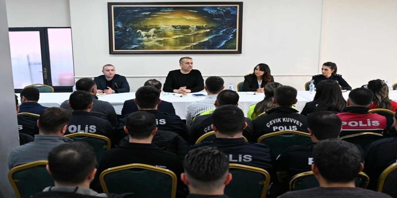 Şırnak Emniyet Müdürü Volkan Sazak Silopi’de Personelle Buluştu