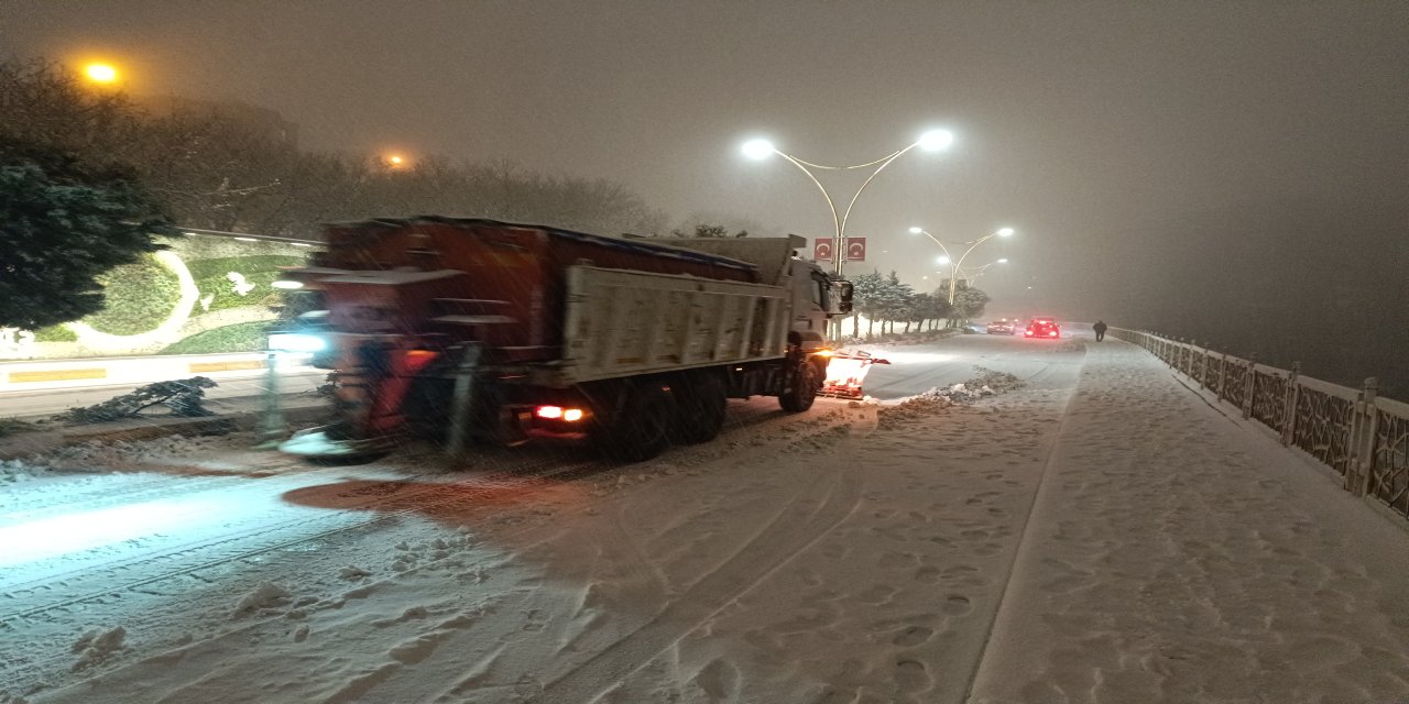 Şırnak’ta Kar Yağışı Sonrası Trafik Felç Oldu