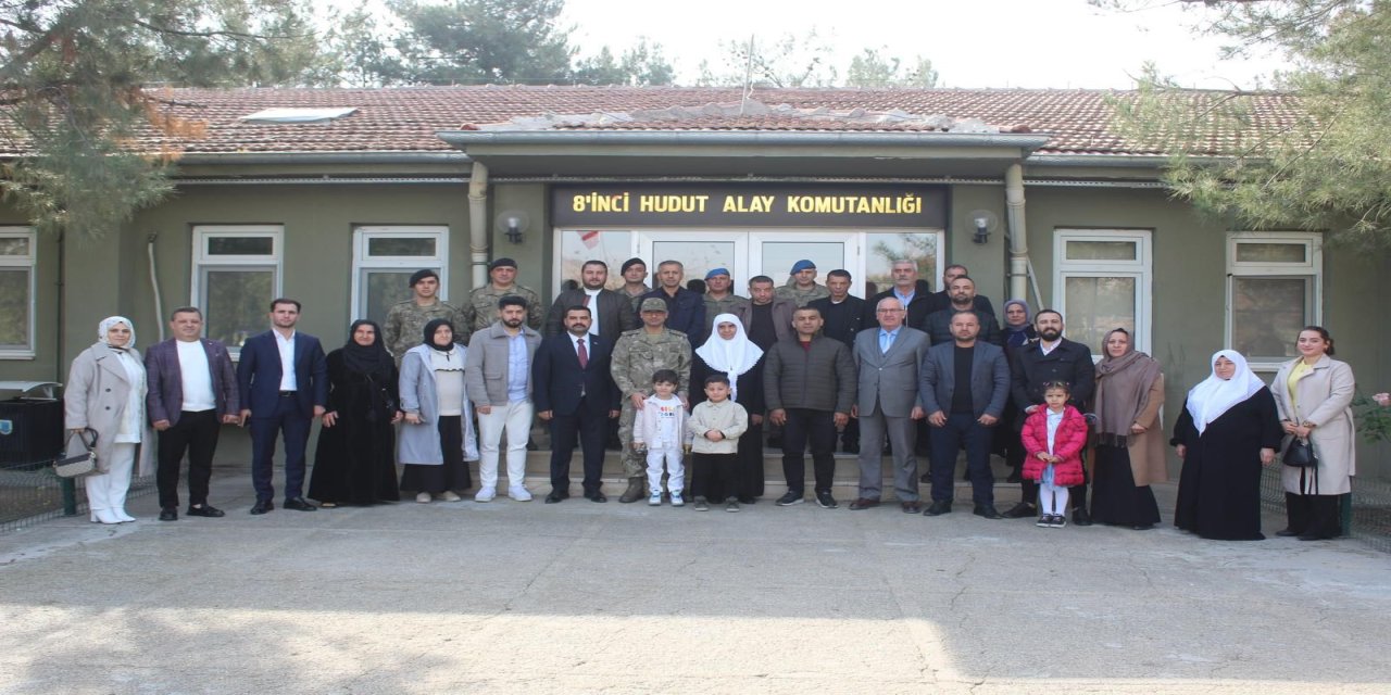 Cizre’de Şehit ve Gazi Aileleri Kışlada Bir Araya Geldi