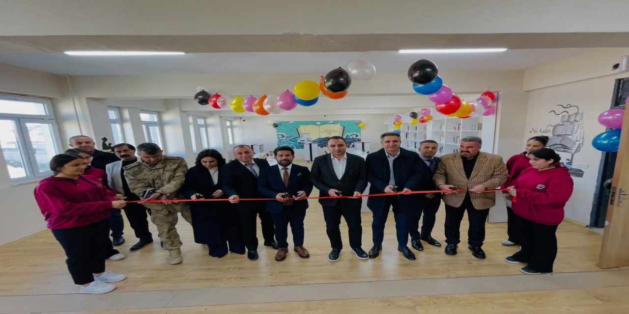 Silopi Şehit Kenan Yıldız Anadolu Lisesi’nde Kütüphane Açılışı Yapıldı