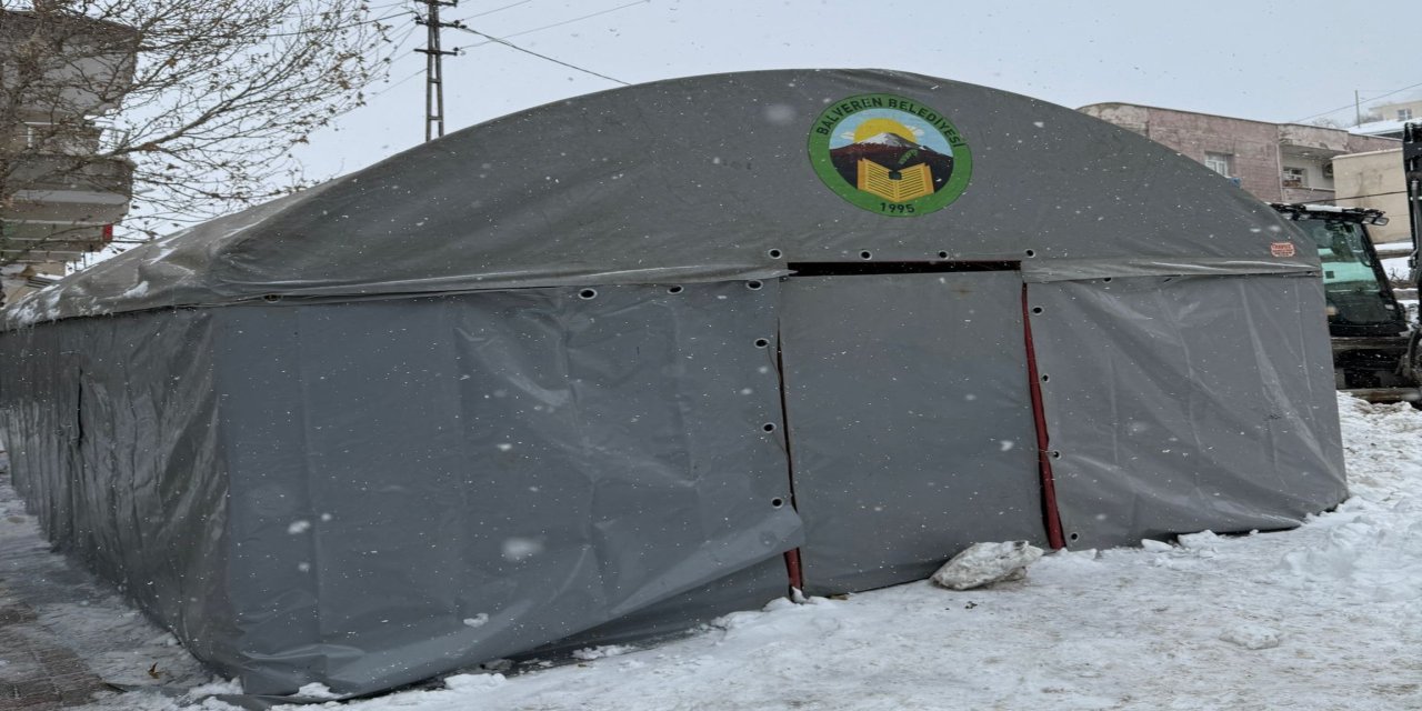 Şırnak-Hakkari Yolunda Mahsur Kalanlar İçin Balveren’de Sıcak Karşılama