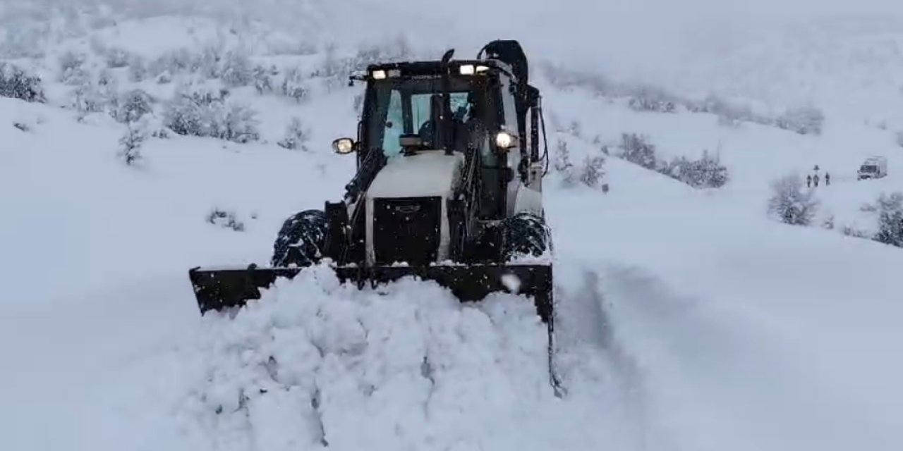Senoba Belediyesi Kar Altında Kalan Koçer Ailelerinin İmdadına Yetişti