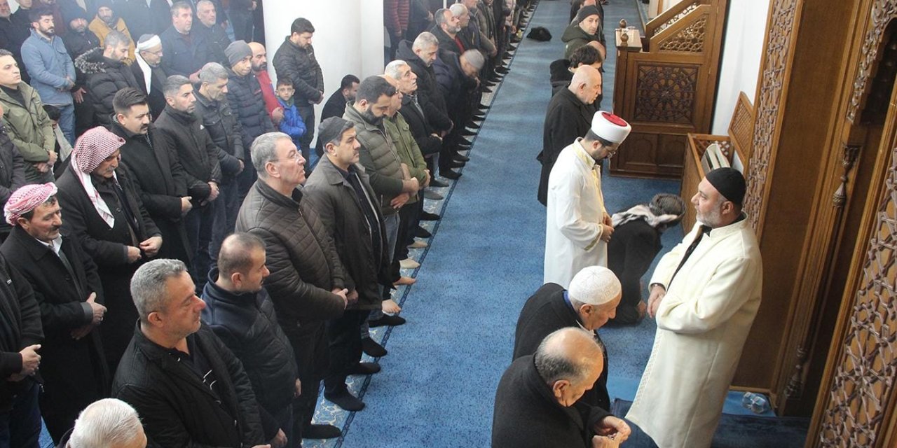 Cizre'de Ebu Ubeyde için gıyabi cenaze namazı kılındı