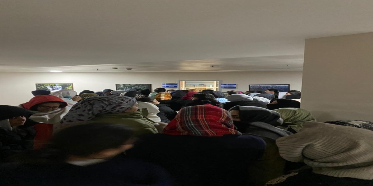 Şırnak KYK Kız Yurdu’nda Su ve Sıcak Su Protestosu