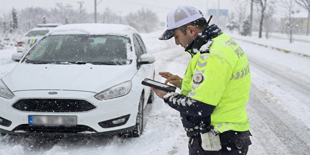 Trafikte Yeni Dönem Başlıyor: Kuralları Çiğneyen Yandım Diyecek! 180 Bin TL Ceza Kapıda