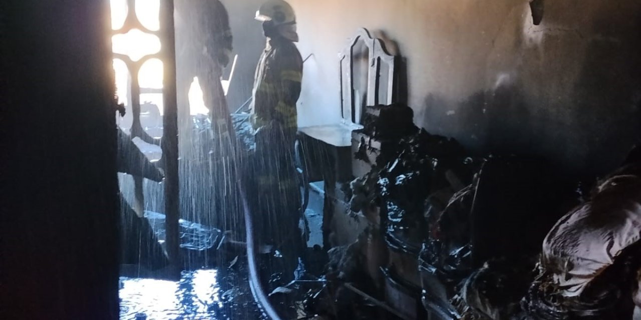 Mardin’de evde çıkan yangında anne ve 3 çocuğu kurtarıldı