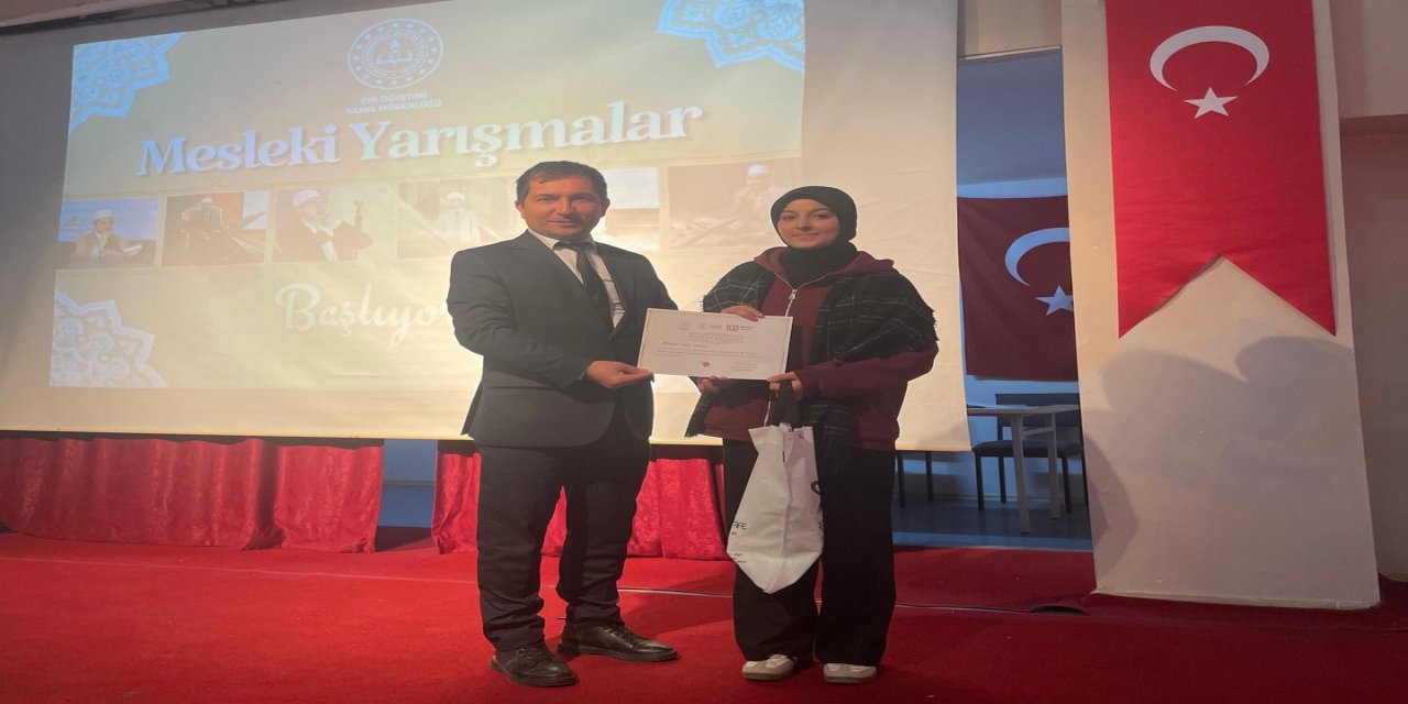 Genç Nida Kur’an-ı Kerim’i Güzel Okuma Yarışması’nda Şırnak Birinciliği