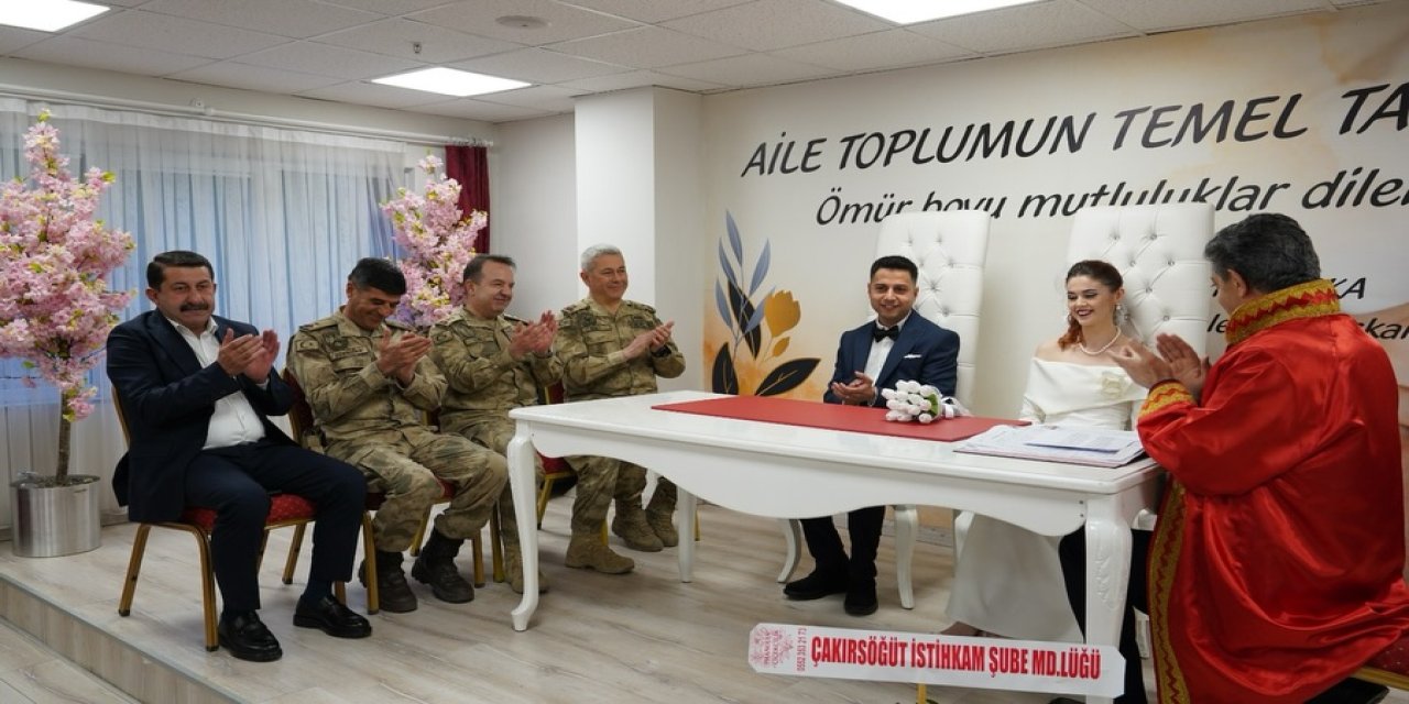 Şırnak’ta Anlamlı Nikâh: Jandarma Komutanları Şahitlik Etti