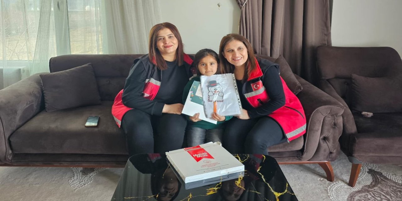 Şırnak'ta Gazi Çocuklarının İlk Karne Sevinci!