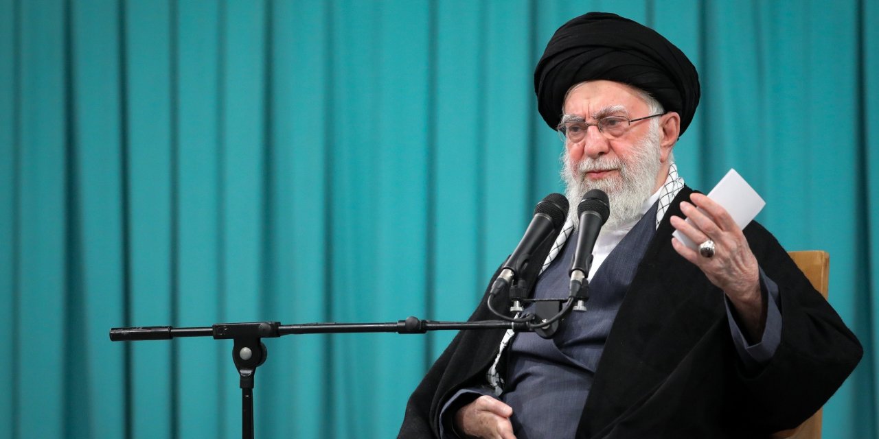 İran dini lideri Hamaney'den bomba gibi itiraf: Protestolarda binlerce kişi öldü