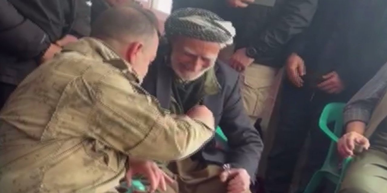 Protokol Değil Gönül Köprüsü! Vali Ve Komutan O Köyde Ezberleri Bozdu