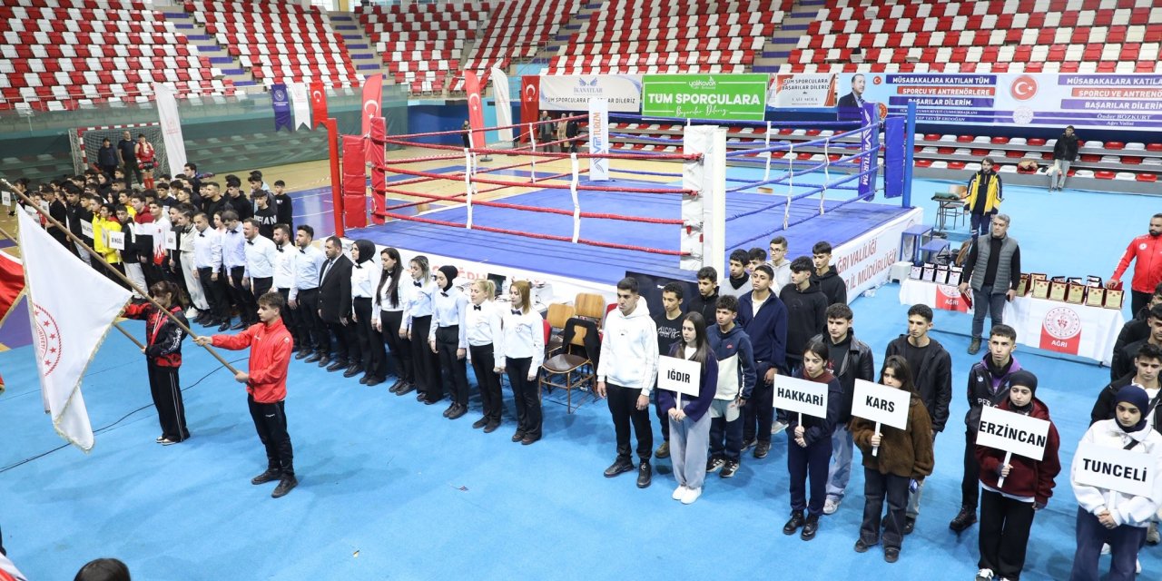 Ağrı’da Muay Thai Doğu Anadolu Bölge Şampiyonası başladı