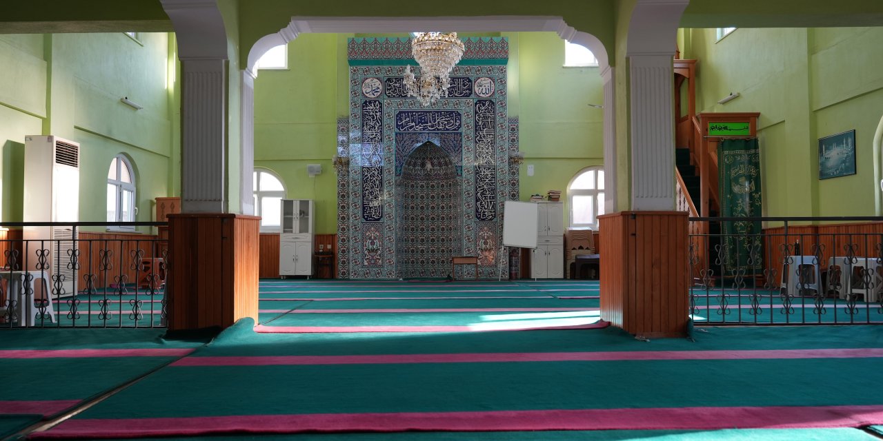 Türkiye bu olayı konuşuyor! Caminin bir kısmı ve avlusu icradan satılığa çıkarıldı