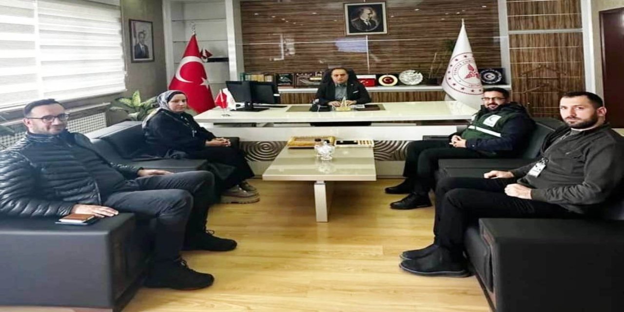Şırnak Yeşilay’dan İl Sağlık Müdürü Sili’ye Ziyaret