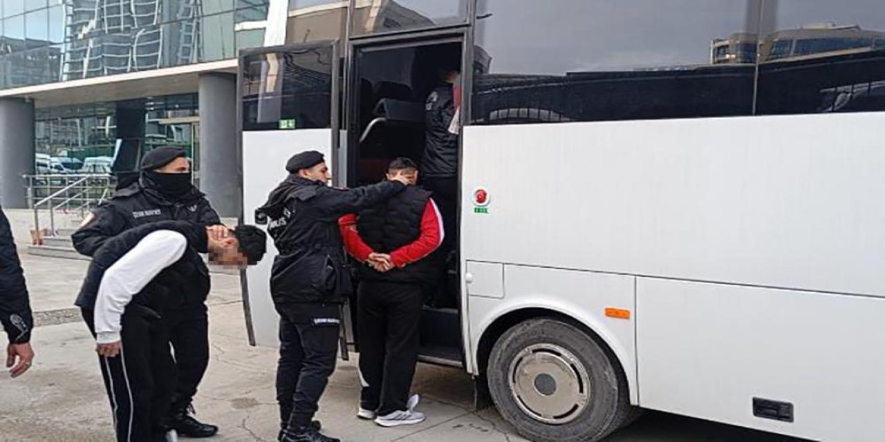 Bursa'da Özel Harekat destekli operasyon: 3 gözaltı