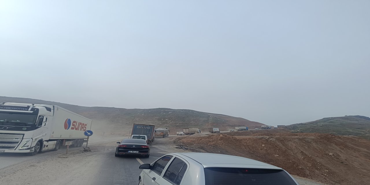 Şırnak Habur Yolunda Çile Bitmiyor: Şoförler İsyanda
