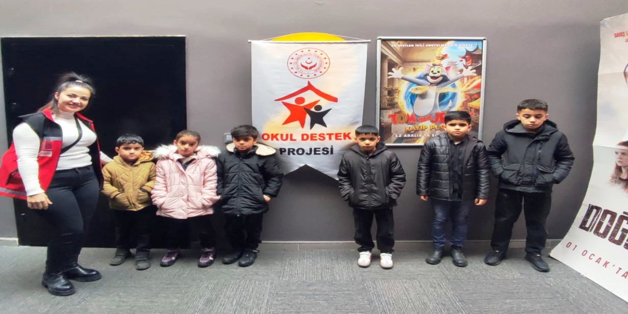 Şırnak’ta Çocuklara Moral Etkinliği: Sinemada Keyifli Anlar