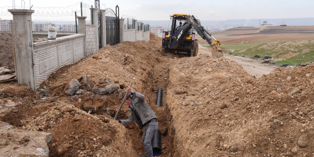 Cizre Belediyesinden Yeni Yerleşim Alanlarına Kanalizasyon Hattı